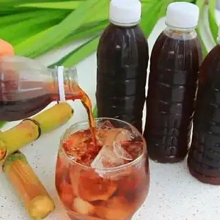 Nước sâm chai - 24.000 ₫ tại Nước Sâm Cam Lộ - Thảo Mộc Giải Khát - Trần Phú