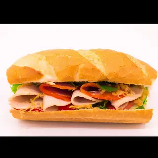 Bánh mì truyền thống - 32.000 ₫ tại Bánh Mì PewPew - Đường D5