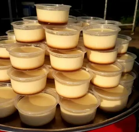 Bếp Nhà Xíu - Panna Cotta, Sữa Chua & Bánh Flan - Cách Mạng Tháng 8 - Tráng miệng gần bạn