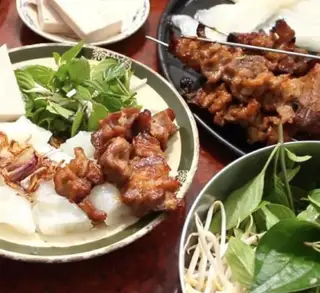 Hình ảnh Bánh ướt thịt nướng