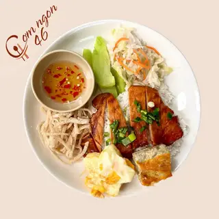 Hình ảnh Cơm tấm sườn nướng đặc biệt