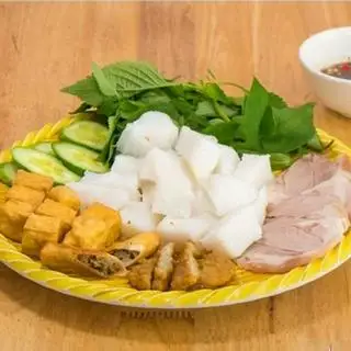 Bún đậu thịt - chả cốm - nem chua - 55.000 ₫ tại Bún Đậu Mẹt A Hùng - Dương Quảng Hàm
