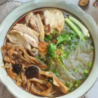 Miến măng gà - 55.000 ₫ tại Miến & Phở Gà Hải Phong - Lê Văn Sỹ