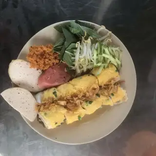 Bánh cuốn trứng - 39.000 ₫ tại Bánh Cuốn Hà Nội - Đường Ngô Tất Tố
