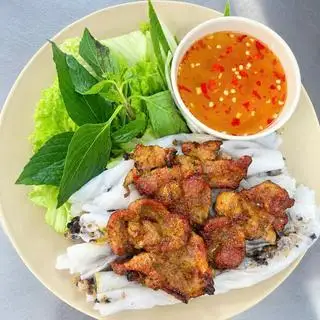 Hình ảnh Bánh cuốn thịt nướng