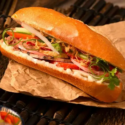 Hình ảnh Bánh Mì Sài Gòn - Định Công Thượng