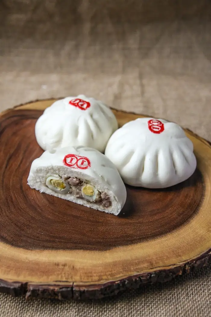 Bánh bao 2 trứng cút - 25.000 ₫ tại Bánh Bao Thọ Phát - 182 Nguyễn Tri Phương