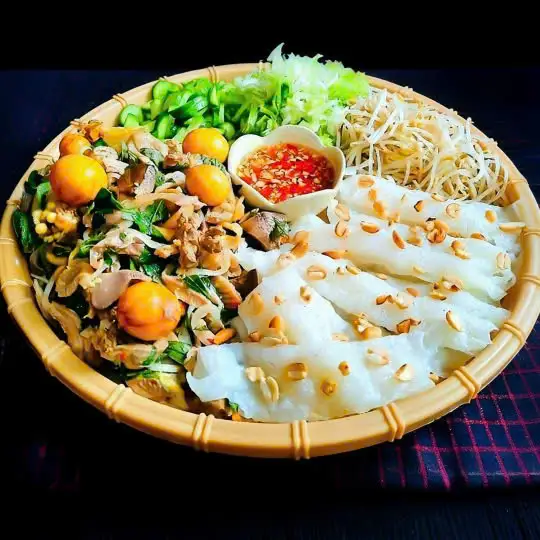 Bánh ướt lòng gà - 50.000 ₫ tại Cô Điệp - Bánh Ướt & Bún Thịt Nướng - Nguyễn Hữu Cảnh