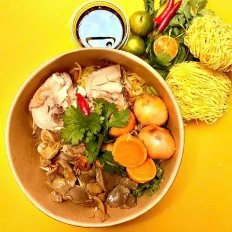 Miến Gà Khô Sốt Dầu Hào 156 - Đặng Văn Ngữ - Bún/Phở/Mỳ/Cháo gần bạn