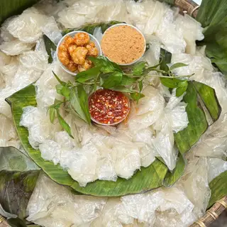 Hình ảnh Bánh tráng chấm sốt muối tắc