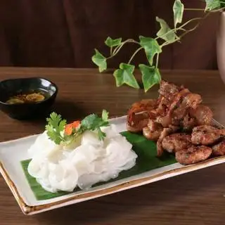 Hình ảnh Bánh ướt thịt nướng - lớn