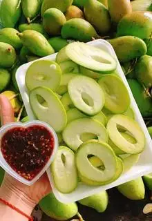 Xoài Thái gọt sẵn - mắm ruốc - 75.000 ₫ tại Ăn Vặt Toàn Tâm - Võ Trứ
