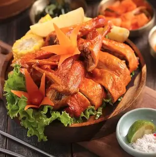 Hình ảnh Gà nướng lu