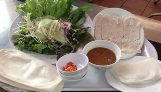 Bánh tráng cuốn thịt đùi phần 1 người  - 79.000 ₫ tại Tứ Hòa - Bánh Tráng Cuốn Thịt Heo - Nguyễn Gia Trí
