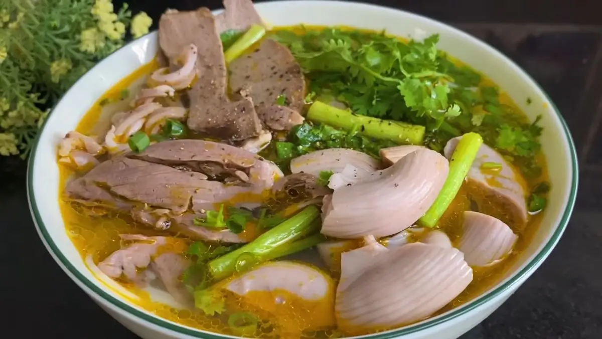 Bún lòng - 43.000 ₫ tại Cháo Lòng 18 Nam Định - Thăng Long