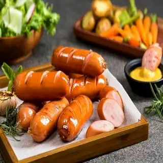 Xúc xích thêm - 12.000 ₫ tại Quán 24 - Bò Kho & Bánh Mì Chảo - Đường Số 836