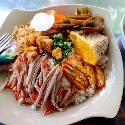 Cơm Tấm Long Xuyên & Bún Thịt Xào Cô Trinh - Bông Sao - Cơm/Cơm tấm gần bạn