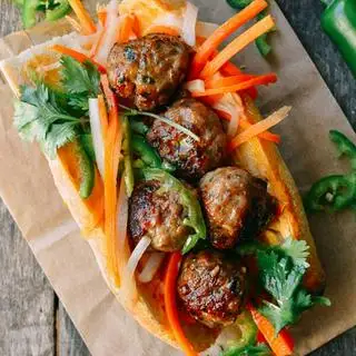 Bánh mì thịt nướng - 37.000 ₫ tại Bánh Mì Thanh Thảo - Đào Duy Từ