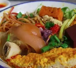 Hình ảnh Bún riêu cua giò heo