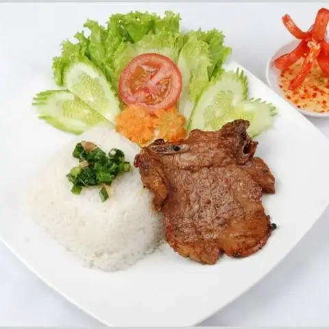 Tiệm Ăn Mi Nơ - Món Sáng, Cơm Trưa & Lẩu Cá - Huỳnh Văn Bánh - Cơm/Cơm tấm gần bạn