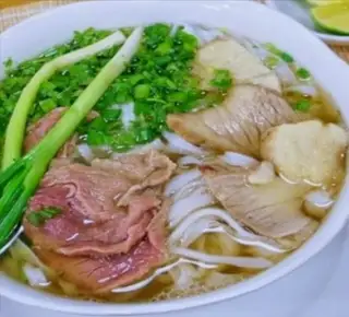 Phở gân - 45.000 ₫ tại Quán Phở 49 - 3 Tháng 2