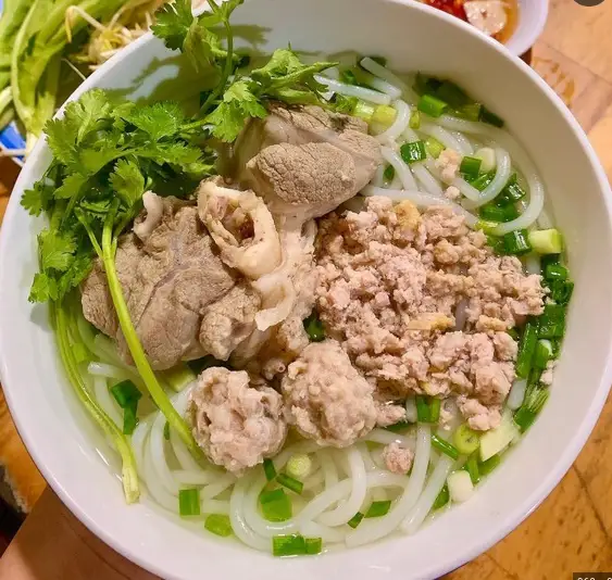 Bánh canh - 51.000 ₫ tại Hủ Tiếu Nam Vang Sông Quê - Phạm Hữu Lầu