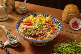 Hình ảnh Bún riêu cua bò giò