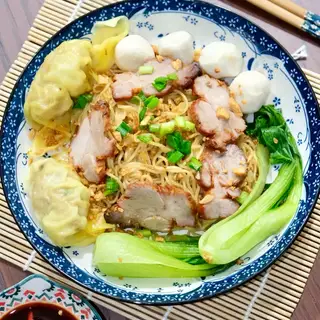 Hình ảnh Mì khô trộn thập cẩm