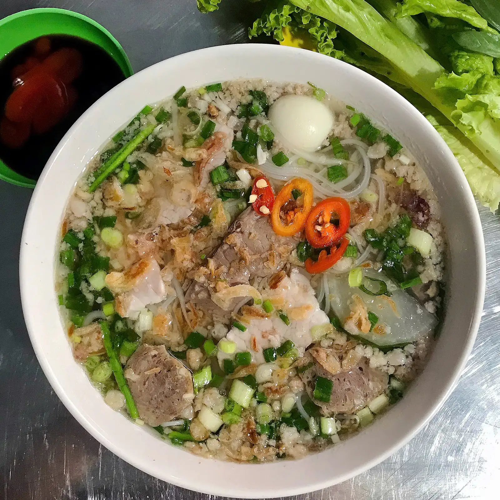 Hủ tiếu - 40.000 ₫ tại Bún Riêu - Lê Văn Quới