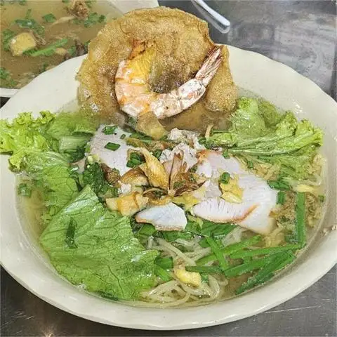 Tí Nị Quán - Hủ Tiếu, Mì Tàu & Mì Vịt Tiềm - Nguyễn Đình Chính - Bún/Phở/Mỳ/Cháo gần bạn