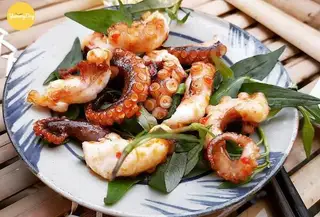 Bạch tuộc nướng muối ớt - 120.000 ₫ tại Quán 173 - Lẩu & Các Món Nhậu - Hoàng Hoa Thám