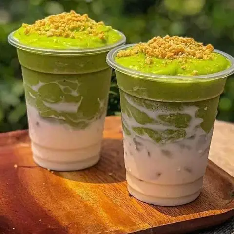 Hình ảnh Bơ Già Dừa Non & Trà Trái Cây Nhiệt Đới - Khương Trung