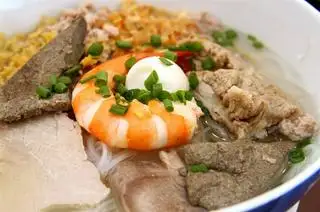 Hủ tiếu tôm thịt bầm - 99.000 ₫ tại Hủ Tiếu Nam Vang Liến Húa - Cách Mạng Tháng 8