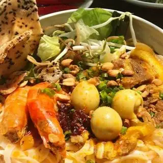 Mì Quảng tôm thịt trứng - 50.000 ₫ tại Mì Quảng Quế Sơn - Nguyễn Duy Cung