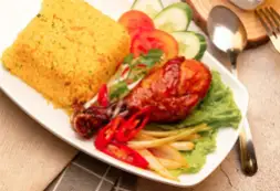 Hình ảnh Cơm Chiên Đùi Gà Xối Mỡ