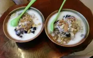 Chè thập cẩm đậu - 28.000 ₫ tại Chè Mỹ - Chè Thập Cẩm, Chè Thái & Chè Khúc Bạch - Nguyễn Hữu Thọ