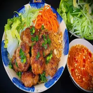 Bún thịt viên - 57.000 ₫ tại CoCo Q8 - Bánh Mì Thịt Nường & Bún Thịt Nướng - Tạ Quang Bửu