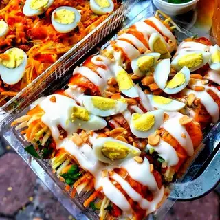 Hình ảnh Bánh tráng cuốn bơ sốt lớn