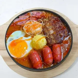 Chảo bít tết đặc biệt - 120.000 ₫ tại Ụm Bò Chảo - Phan Huy Thực