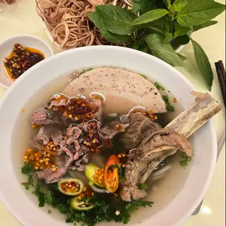 BÚN BÒ - TÔ ĐẶC BIỆT - 159.000 ₫ tại BÚN BÒ & BÒ KHO - CÔ NIN - Nguyễn Bỉnh Khiêm