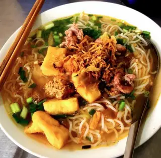Hình ảnh Bún bò đậu
