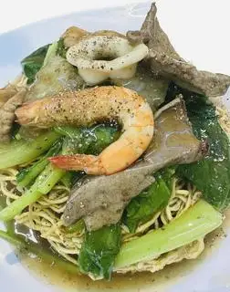Mì xào giòn thập cẩm - 65.000 ₫ tại Hủ Tiếu Xào & Mì Xào Giòn Hồng Sơn - Đề Thám