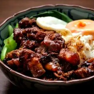 Hình ảnh Cơm Lức Thịt Kho Tàu Lu Ro Fan - Trứng Ốp