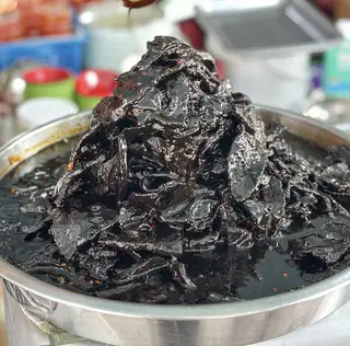 Hình ảnh Khô bò đen dĩa