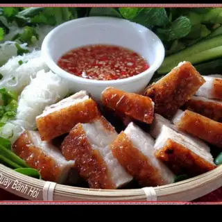 Bánh hỏi heo quay - 75.000 ₫ tại Tứ Hòa - Bánh Tráng Cuốn Thịt Heo - Nguyễn Gia Trí