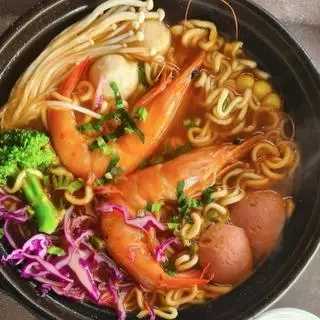 Hình ảnh Mì cay hải sản