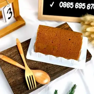 Bánh bông lan cuộn socola - 40.000 ₫ tại Bánh Kem Phương Loan Quận 1 - Cống Quỳnh