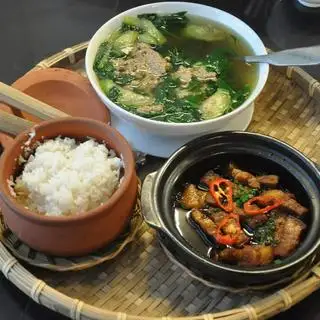 Hình ảnh Cơm nhà thịt kho tiêu