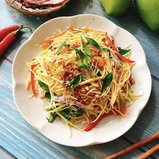 Hình ảnh Gỏi xoài khô mực Tầm Vu