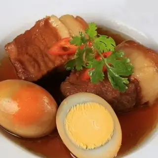Hình ảnh Thịt kho trứng - 1 ly Coca